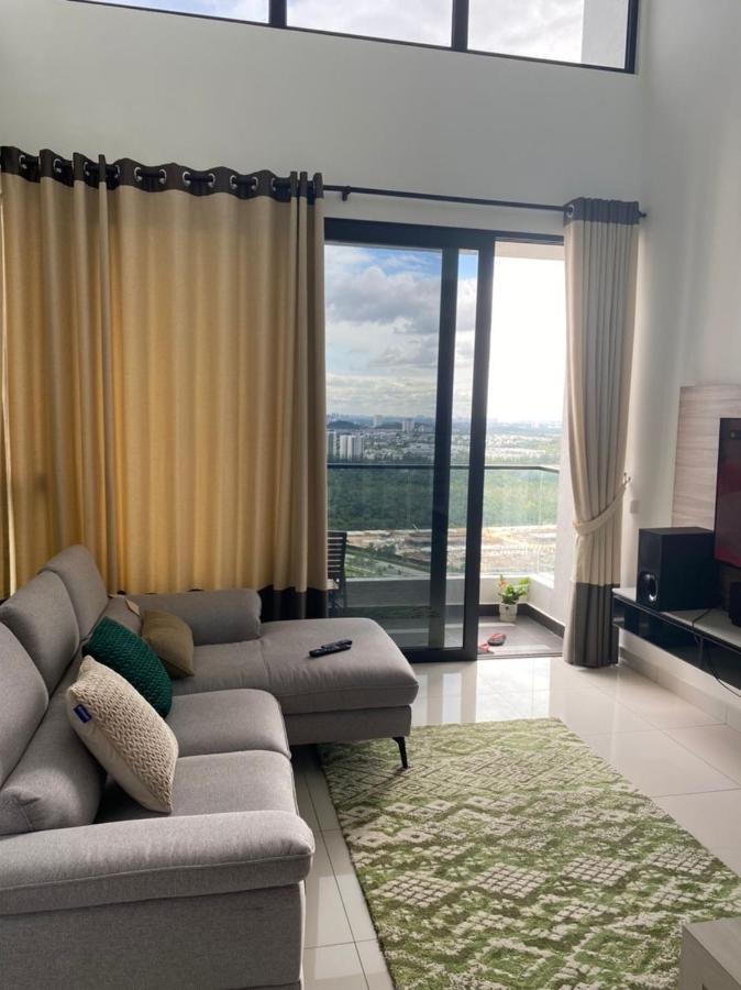 Eco Nest 3 Bedroom Duplex Apartment Nusajaya  Exteriör bild