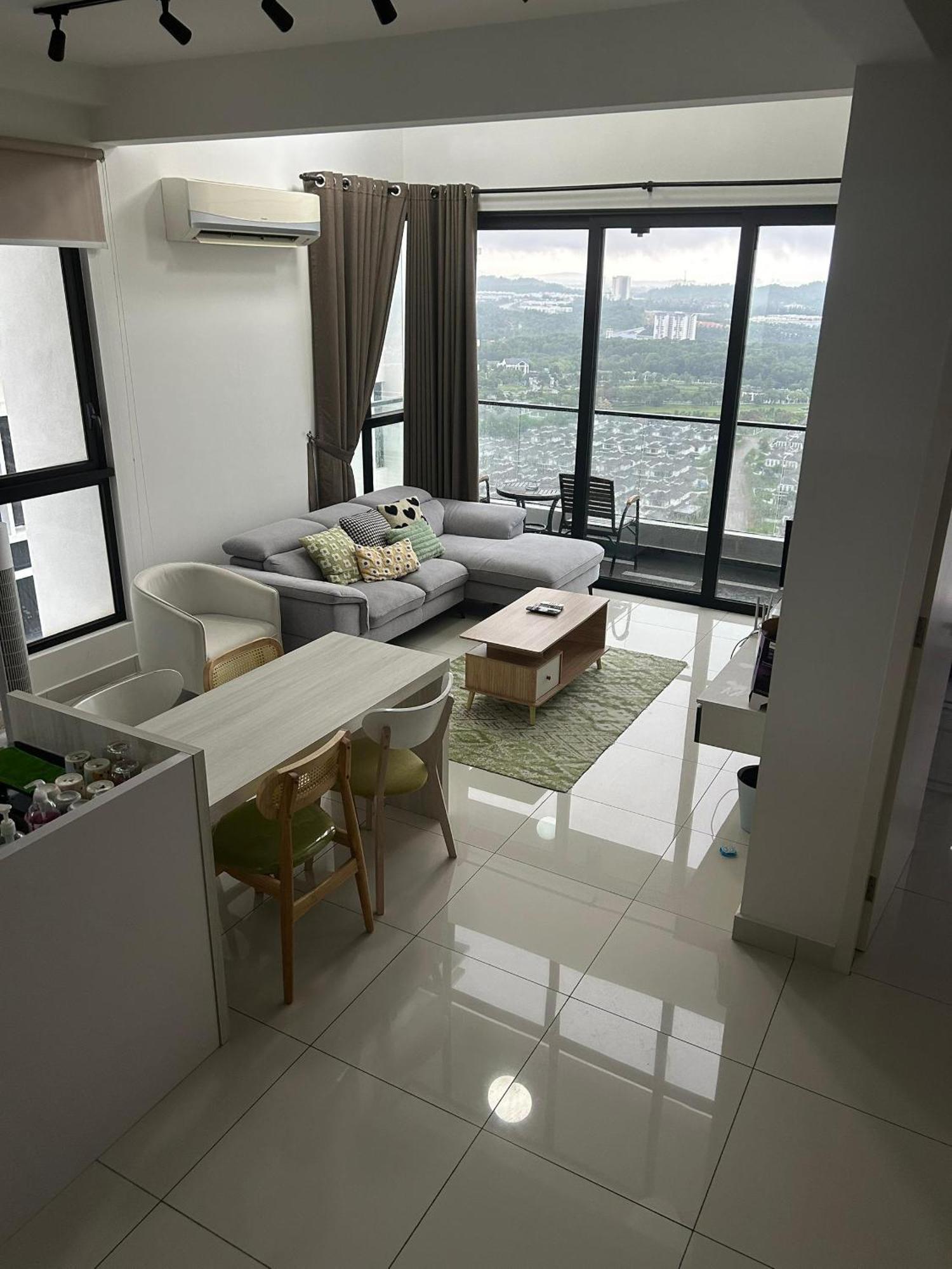 Eco Nest 3 Bedroom Duplex Apartment Nusajaya  Exteriör bild